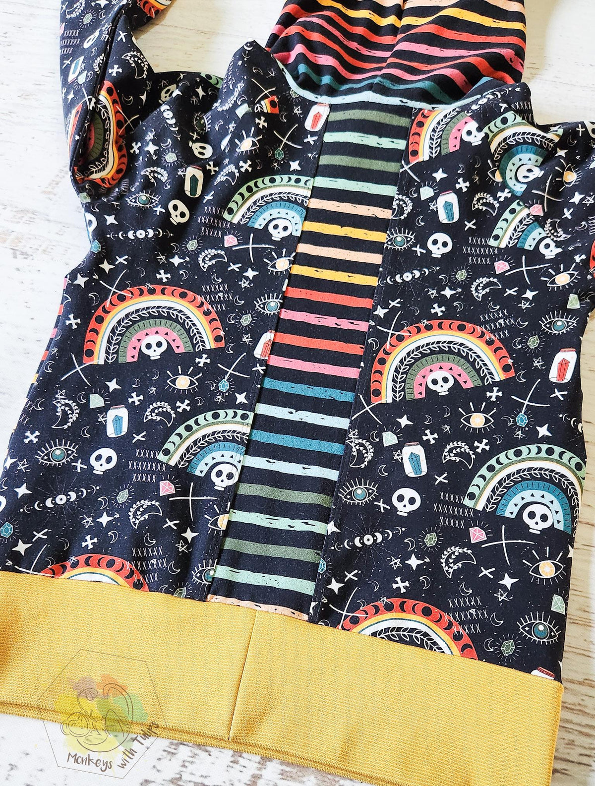 Grow with me hoodie, size 6-9