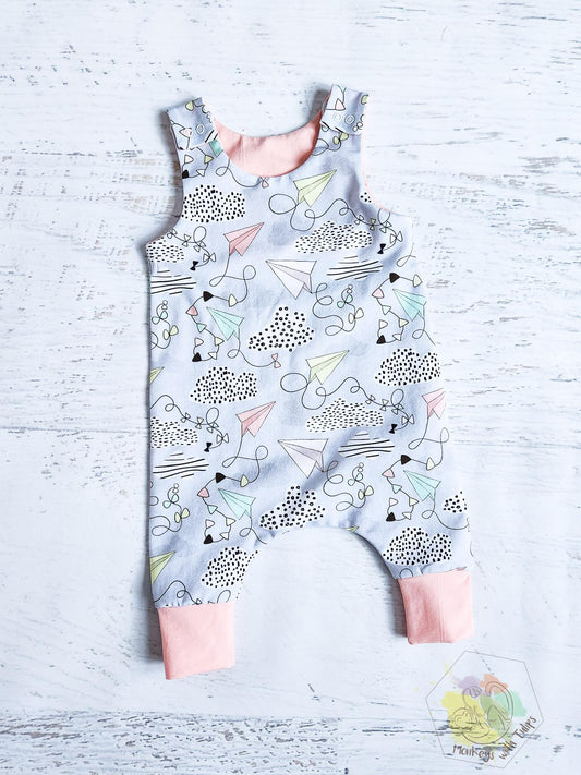 Kites slouchy romper, size 0-3 months