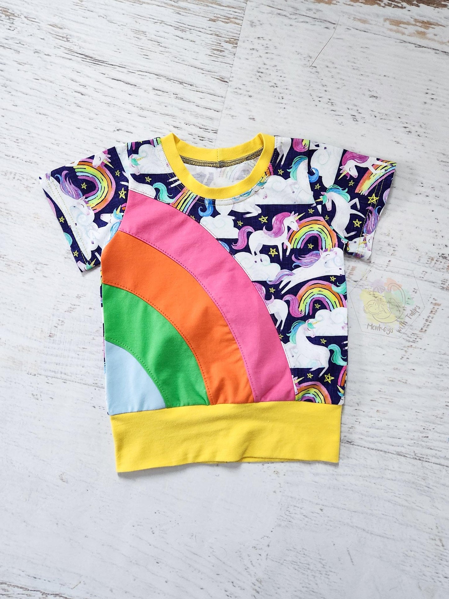 Unicorns and rainbow tee, sz 3t