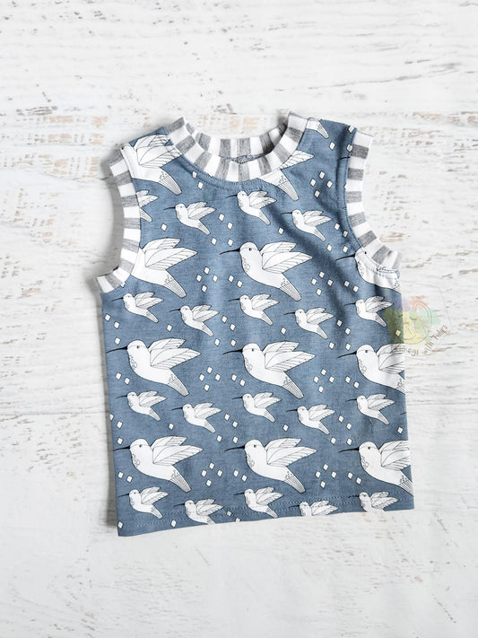 Hummingbird loose fit tank, size 0-3 month