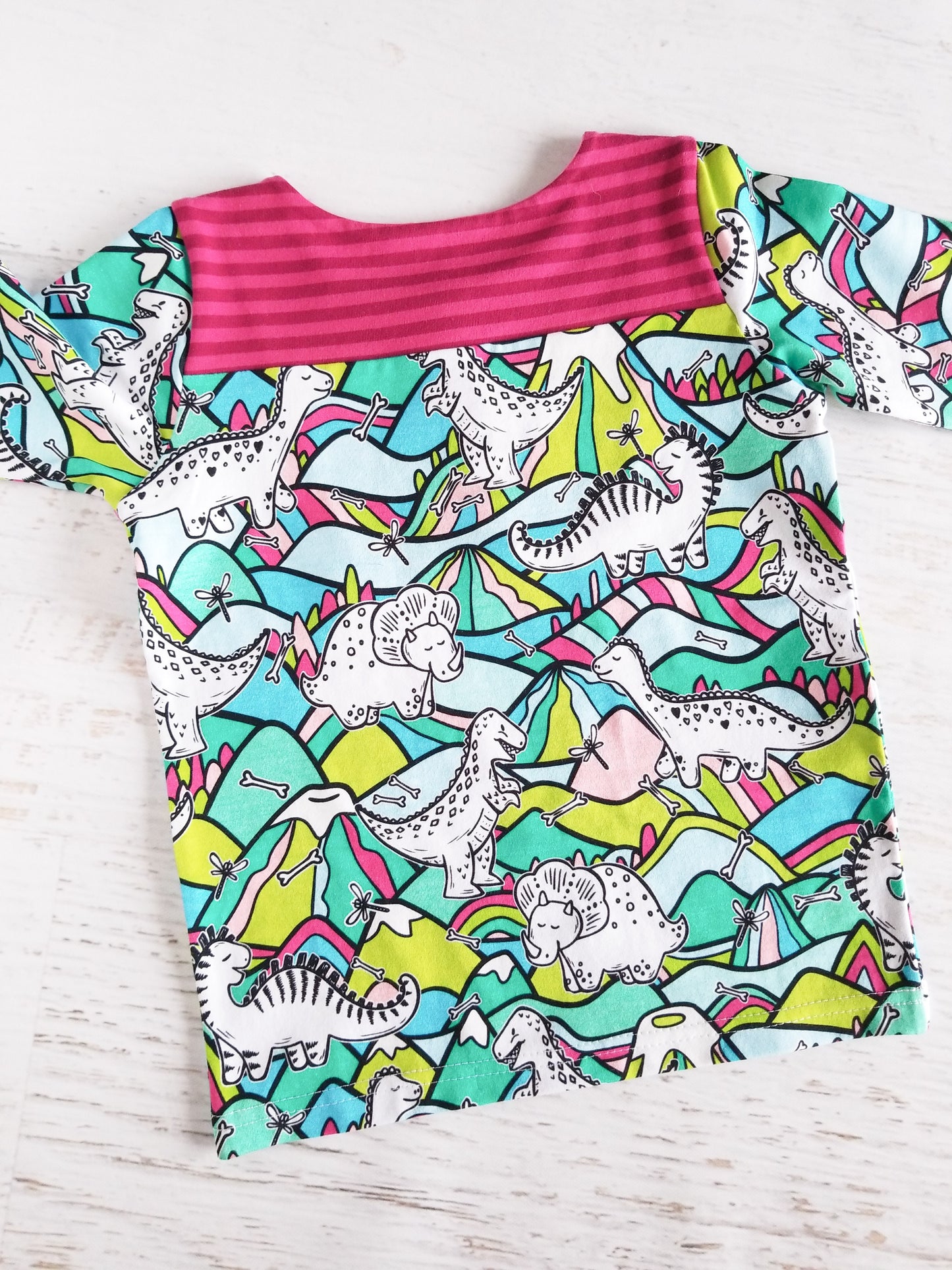 Long sleeve snap front tee, pink, dinos 3/4T