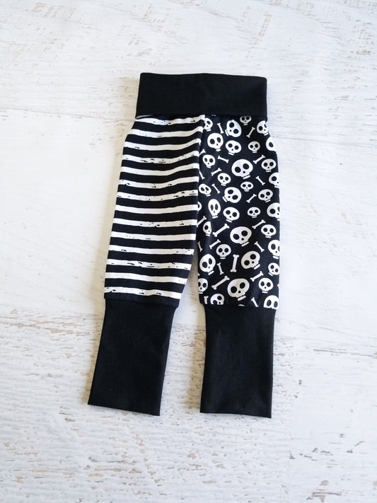 Grow with me joggers, size 1 (NB-6m), skulls and stripes