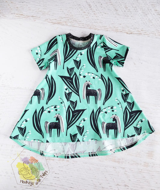 Mint horses tshirt dress, size 9-12 months