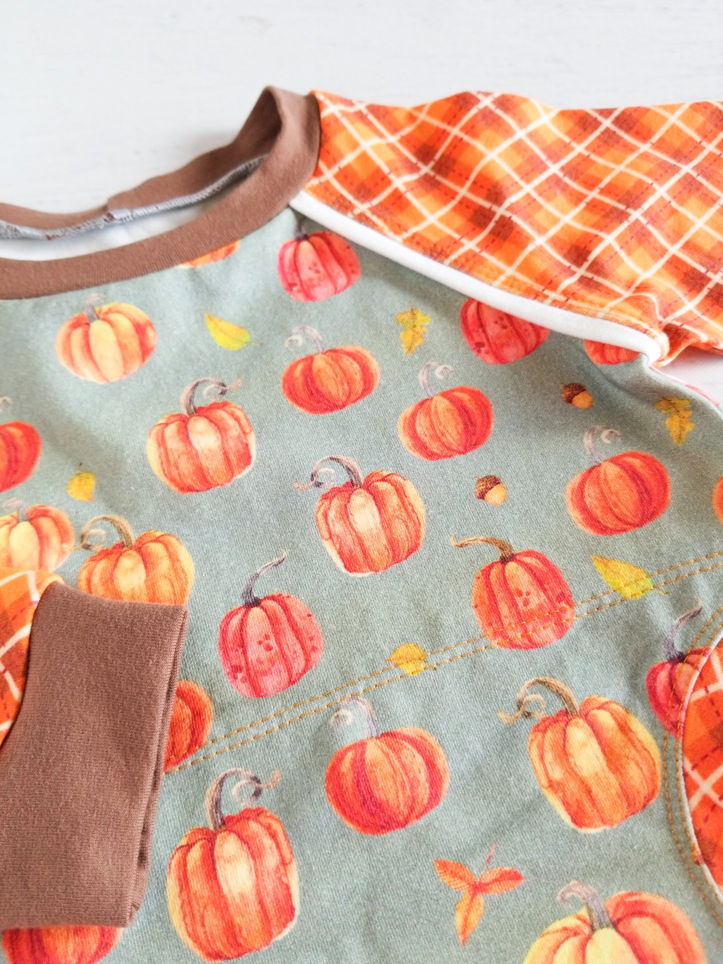 Pumpkin pocket raglan, 2/3T