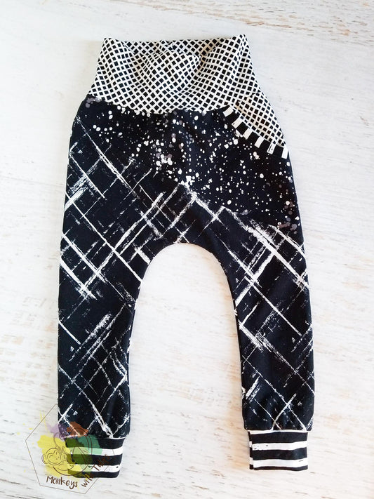 Slouchy black/white plaid joggers, 2T