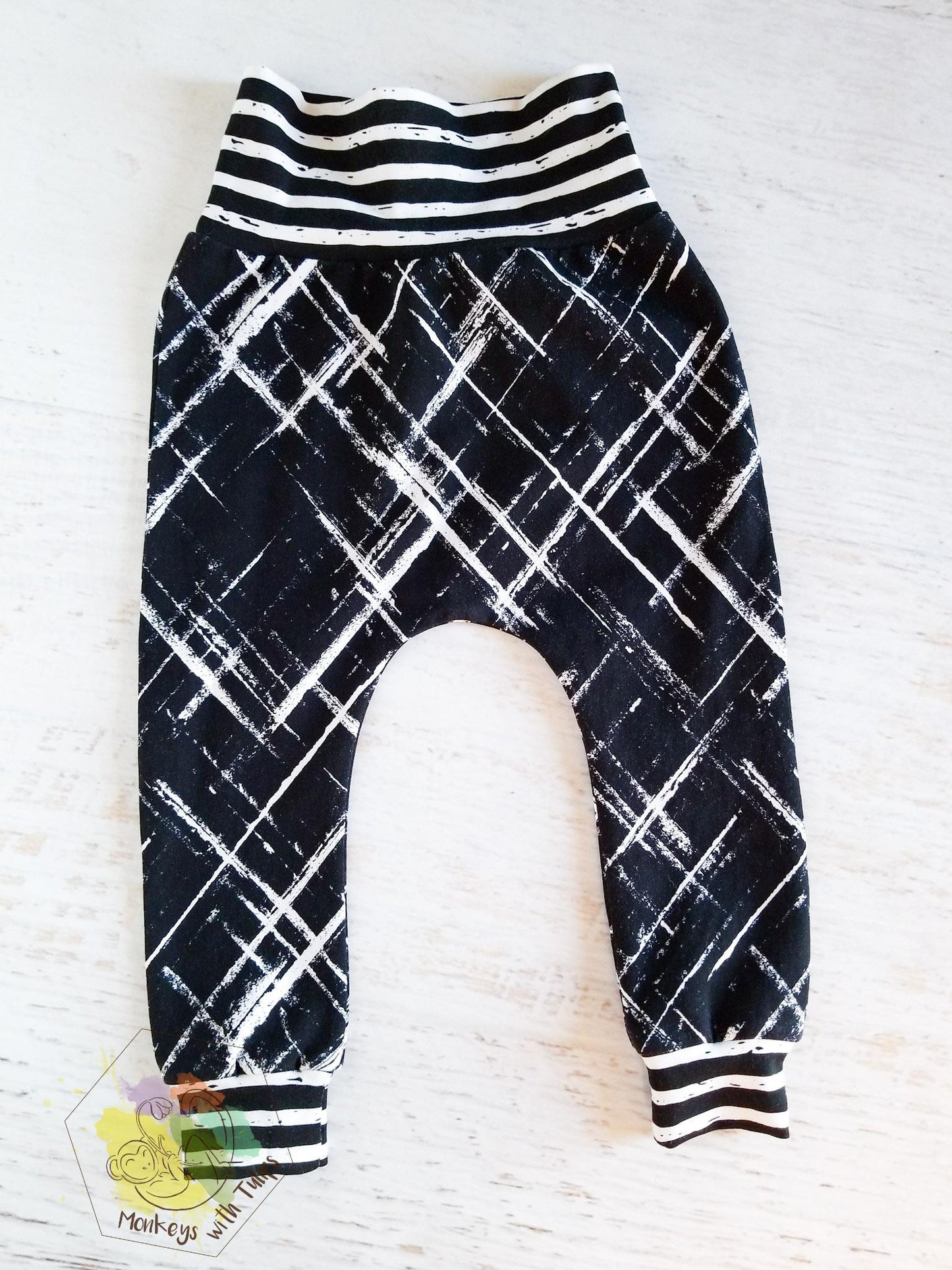 Slouchy black/white plaid joggers, 18 months