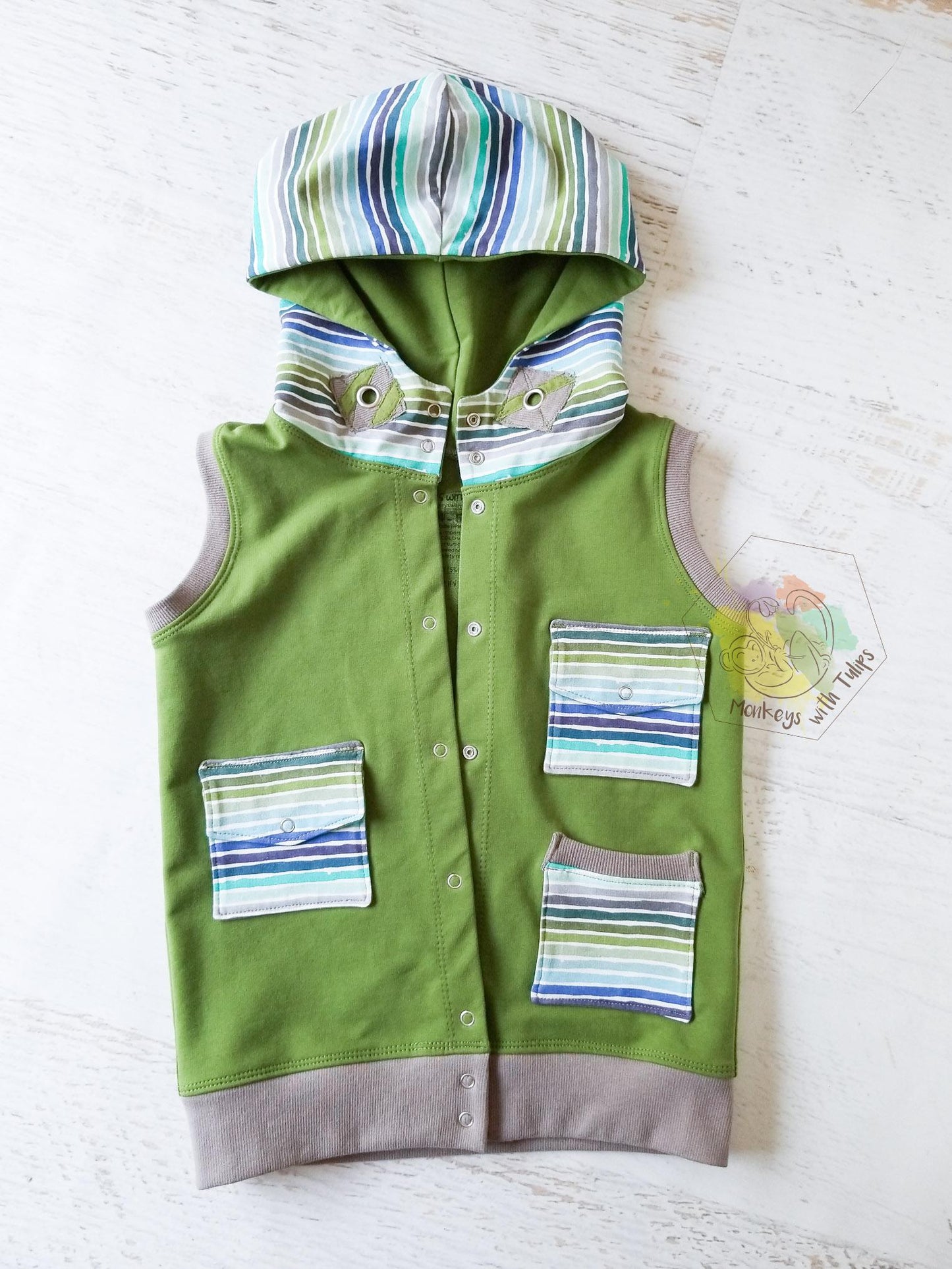 Cactus + cool stripes hooded layering vest, size 4/5t