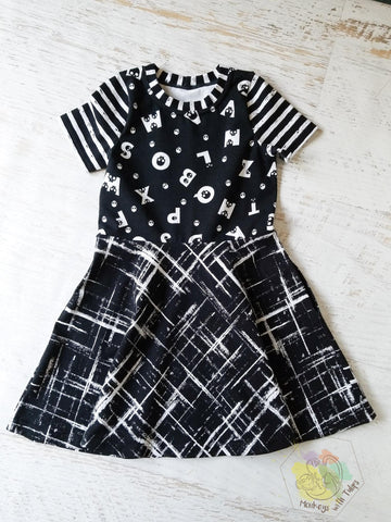 ABC skulls + plaid pocketed dress, size 6