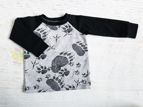 Animal tracks raglan, size 6-12m