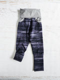 Black woodgrain grow with me joggers, size 2 (6 months - 3/4t)