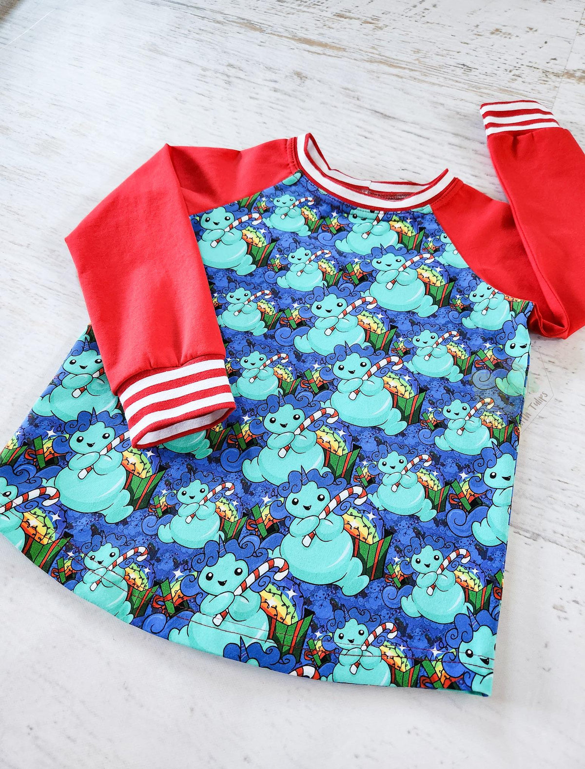 Snarfmas  - chubby unicorn raglan tee, sz 6